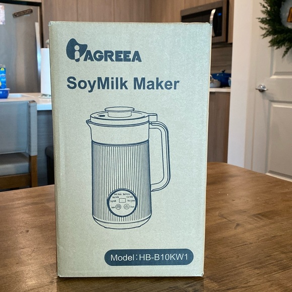 New IAGREEA Soy Nut Milk maker in White - sealed unopened box - Picture 2 of 6